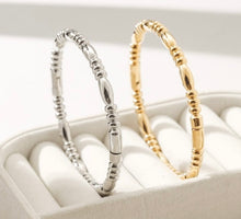 Load image into Gallery viewer, Classic Machined Bracelet