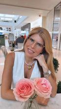 Load image into Gallery viewer, Inscripción al Taller Presencial ForeverK™ – Crea Accesorios que Enamoran (Plazas Limitadas) - Este taller es personalizado y con cupos reducidos. Por eso, todas las inscripciones son finales y no reembolsables.