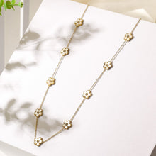 Load image into Gallery viewer, Daisy Flower Collection Nacre White