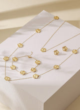 Load image into Gallery viewer, Daisy Flower Collection Gold Color