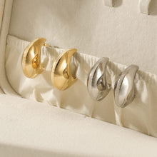 Load image into Gallery viewer, Machined Drop Earring