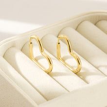 Load image into Gallery viewer, Heart Earrings