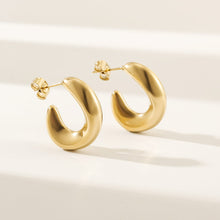 Load image into Gallery viewer, C-Shaped Earrings