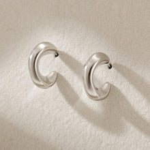 Load image into Gallery viewer, C-Shaped Earrings