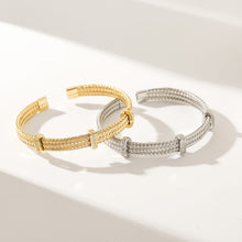 Load image into Gallery viewer, Flat Wire Open Bangle
