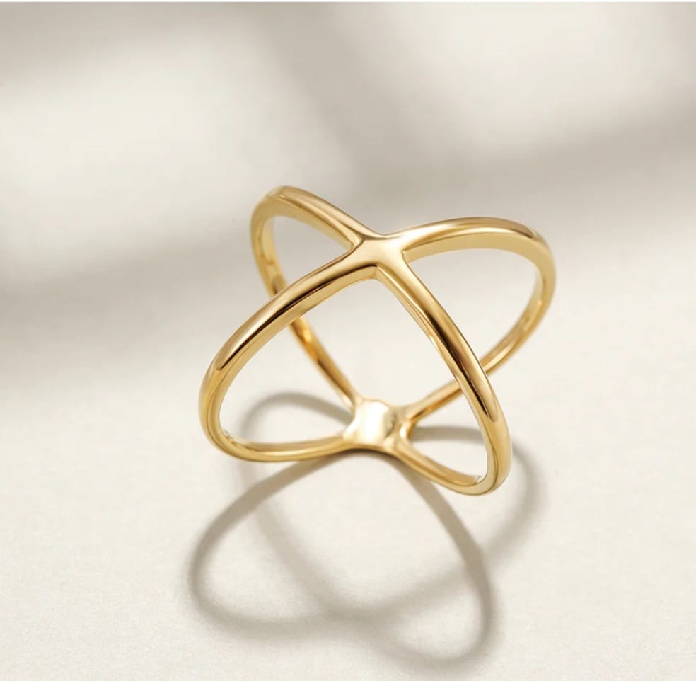 Crisscross Ring